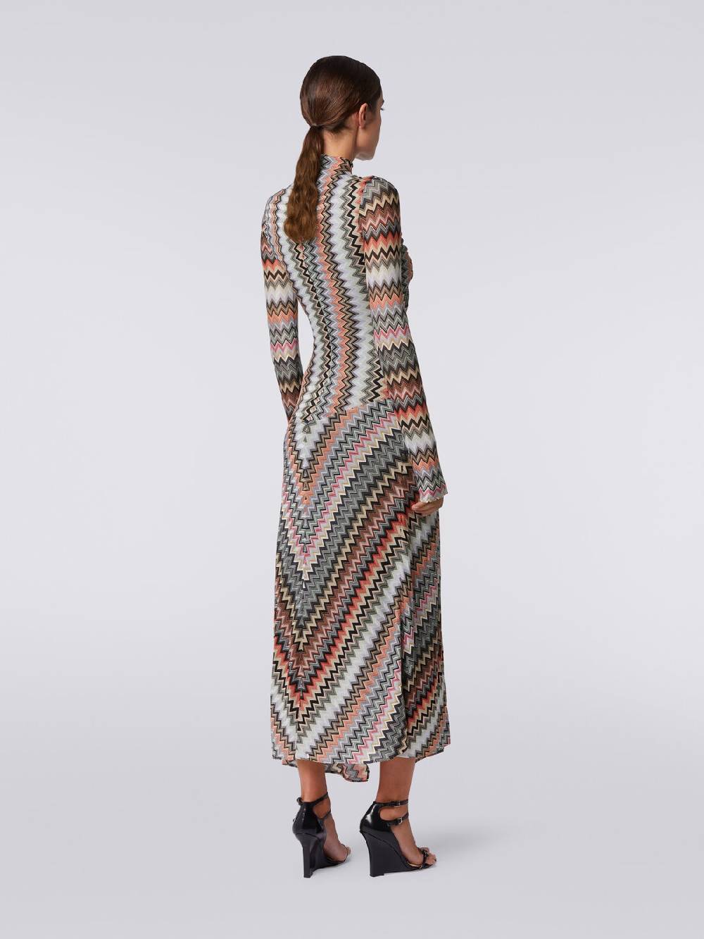 M Missoni Abito lungo in cotone e viscosa zig zag con dettaglio cut-out e spacco In Linea