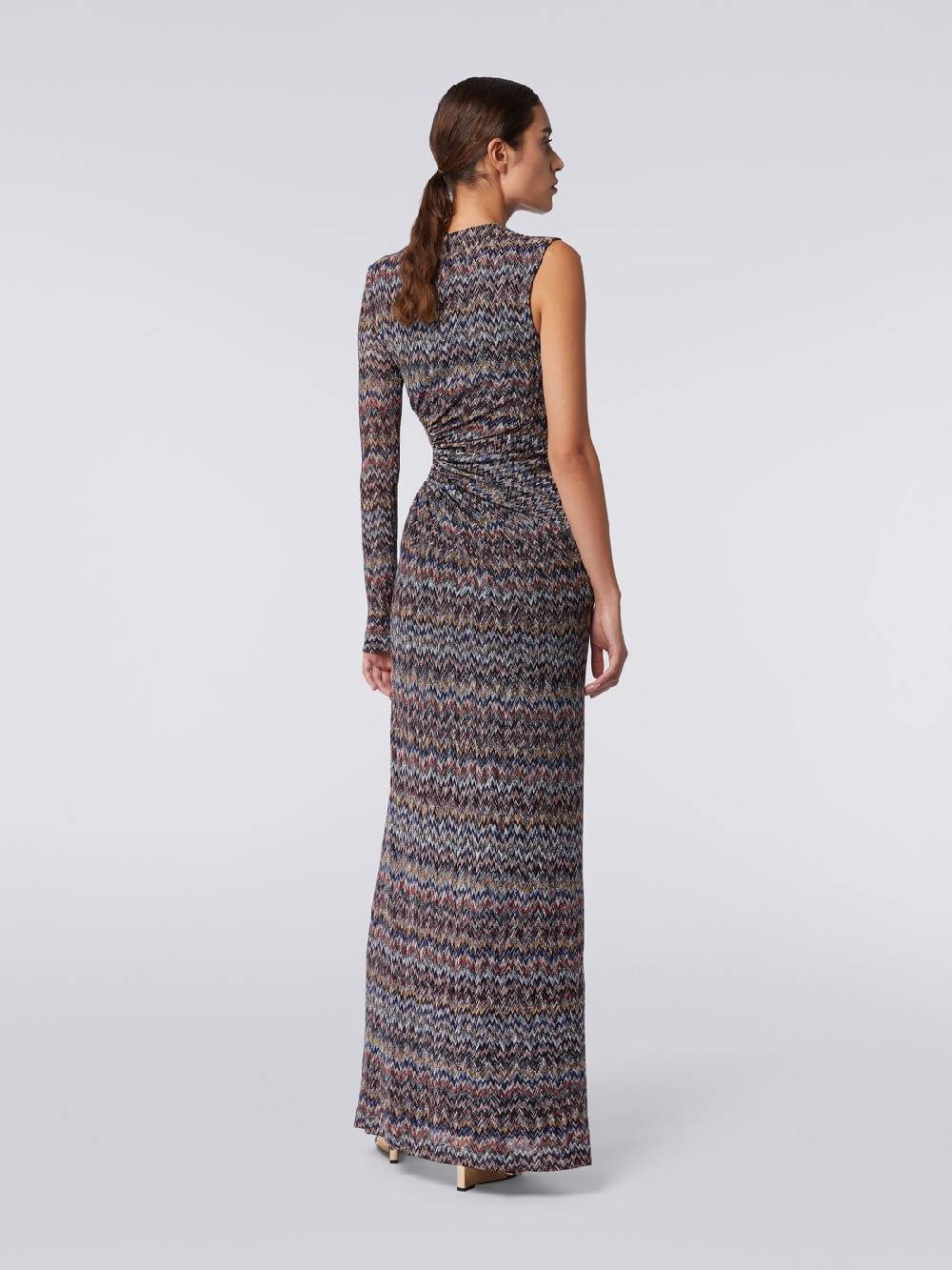 M Missoni Abito lungo monospalla con dettaglio cut-out e spacco Promozione