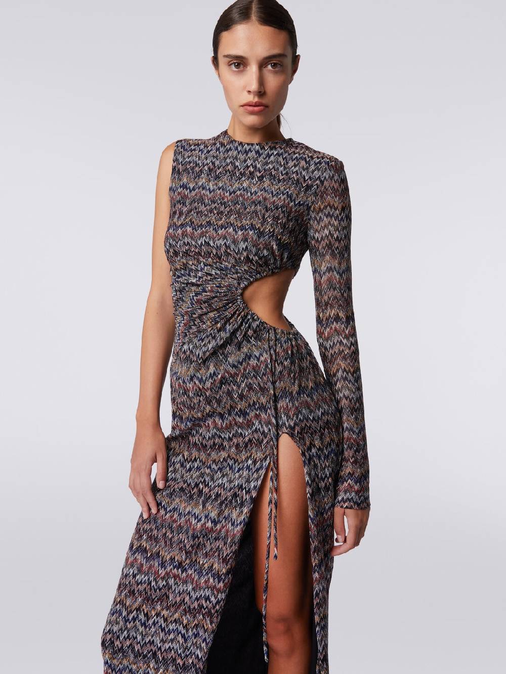 M Missoni Abito lungo monospalla con dettaglio cut-out e spacco Promozione