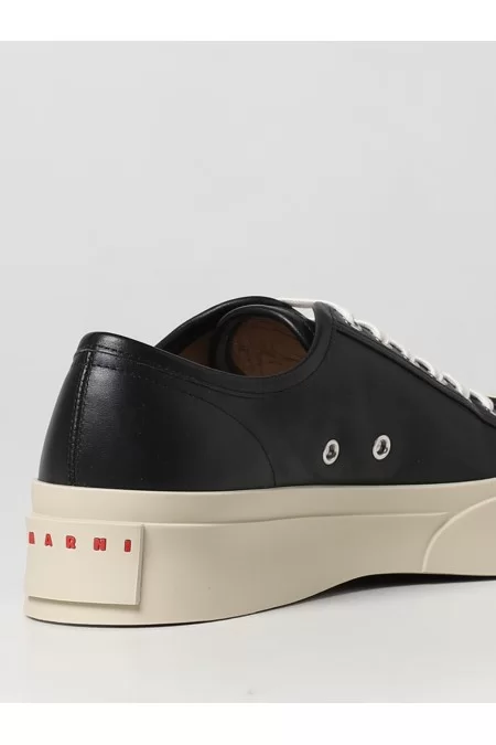 MARNI Scarpe Sneakers MARNI Modello PABLO con stringhe, confortevole e alla moda. Perfetto per un look casual o sportivo. Prodotto di alta qualità by MARNI. Acquista ora e completa il tuo outfit! Codice prodotto: SNZU002002P272 Consegna Veloce