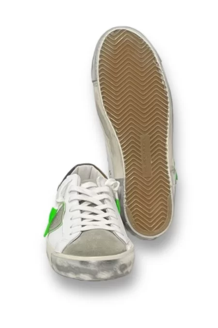 PHILIPPE MODEL PRSX BASSO PHILIPPE MODELLO PRSX VCC1 Un modello basico di scarpe ispirato al design di Philippe Model In Saldo