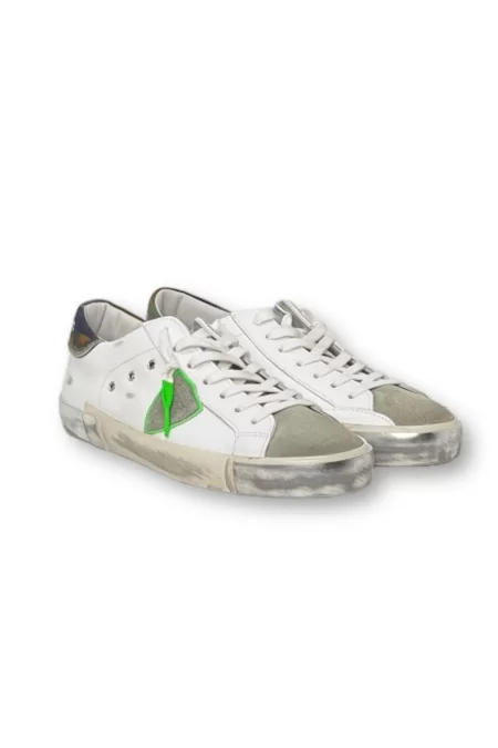 PHILIPPE MODEL PRSX BASSO PHILIPPE MODELLO PRSX VCC1 Un modello basico di scarpe ispirato al design di Philippe Model In Saldo