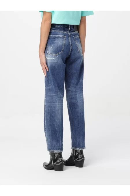 DSQUARED2 DSQUARED2 Jeans da donna Jeans di alta qualità per donne moderne. Stile e comfort imbattibili Sconto
