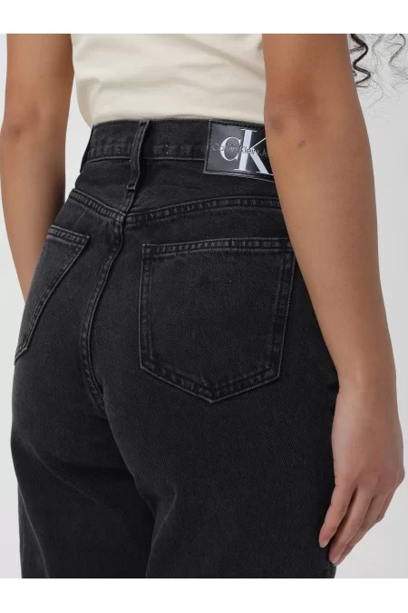 CALVIN KLEIN Jeans da donna di Calvin Klein Scopri i jeans da donna di alta qualità di Calvin Klein. Stile moderno e comfort senza pari Pezzi Unici