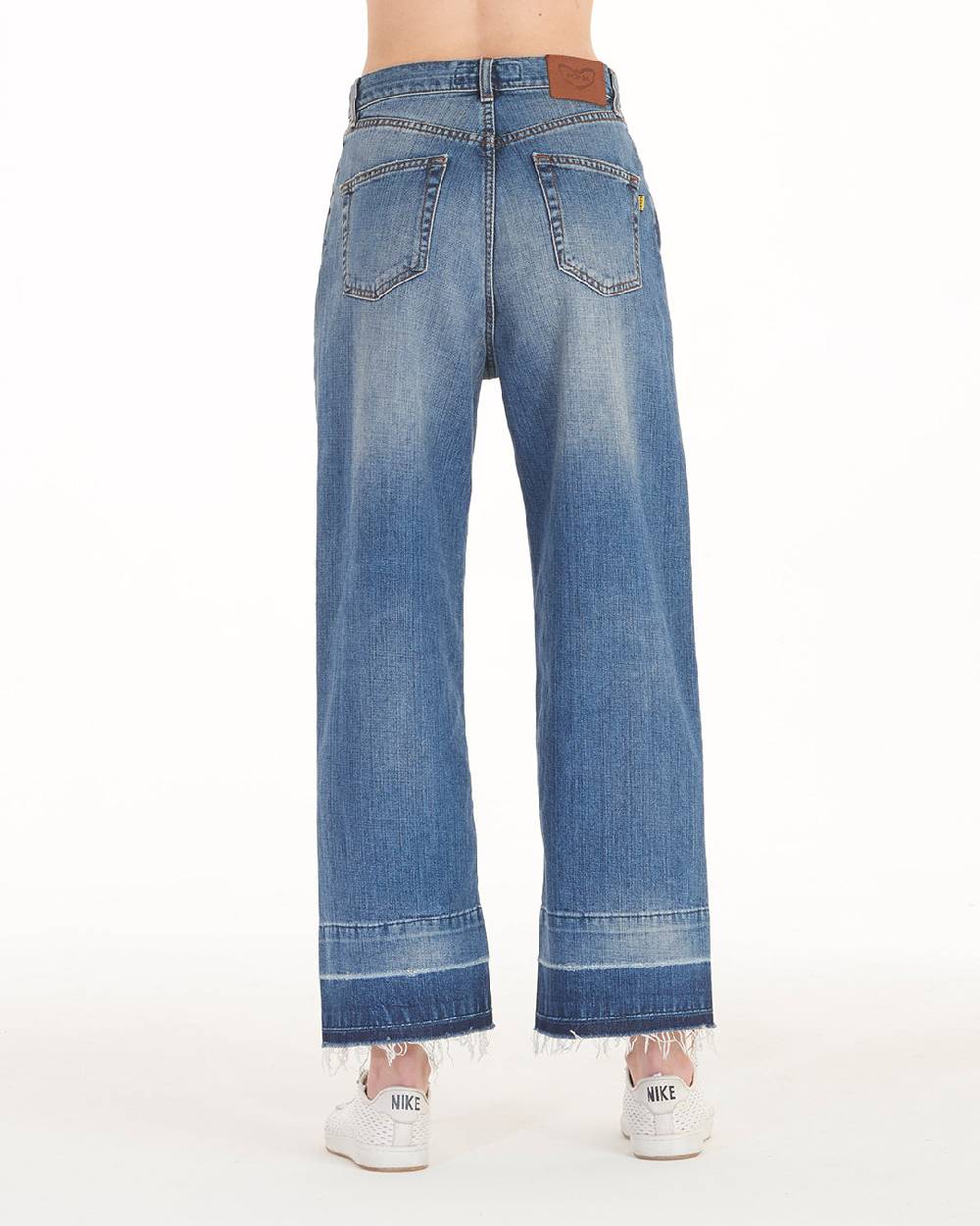 Pop84 Jeans over fit modello Rosy Pezzi Unici