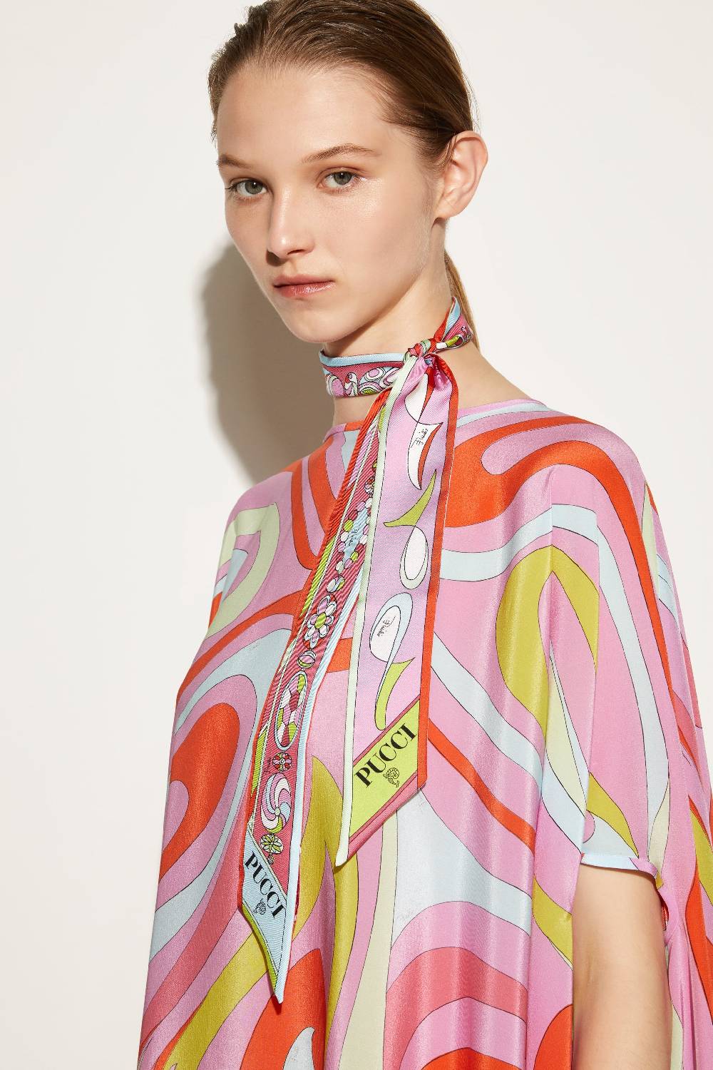 Pucci Foulard in seta con stampa Pesci Vendita Economica
