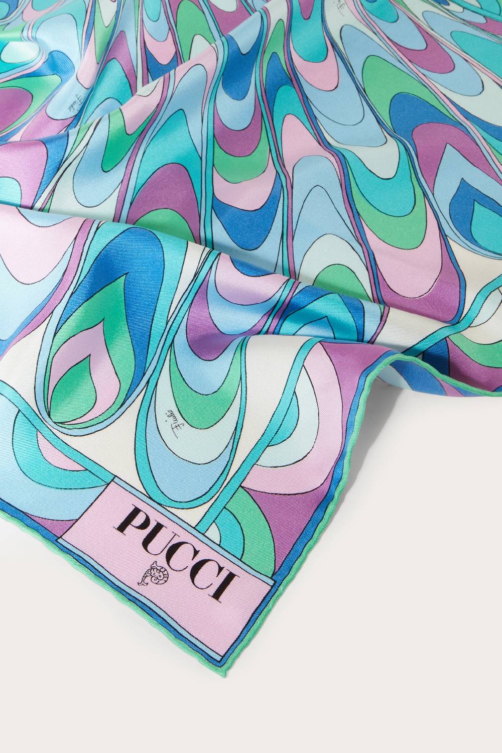 Pucci Carré piccolo in seta con stampa Onde Soddisfazione Garantita