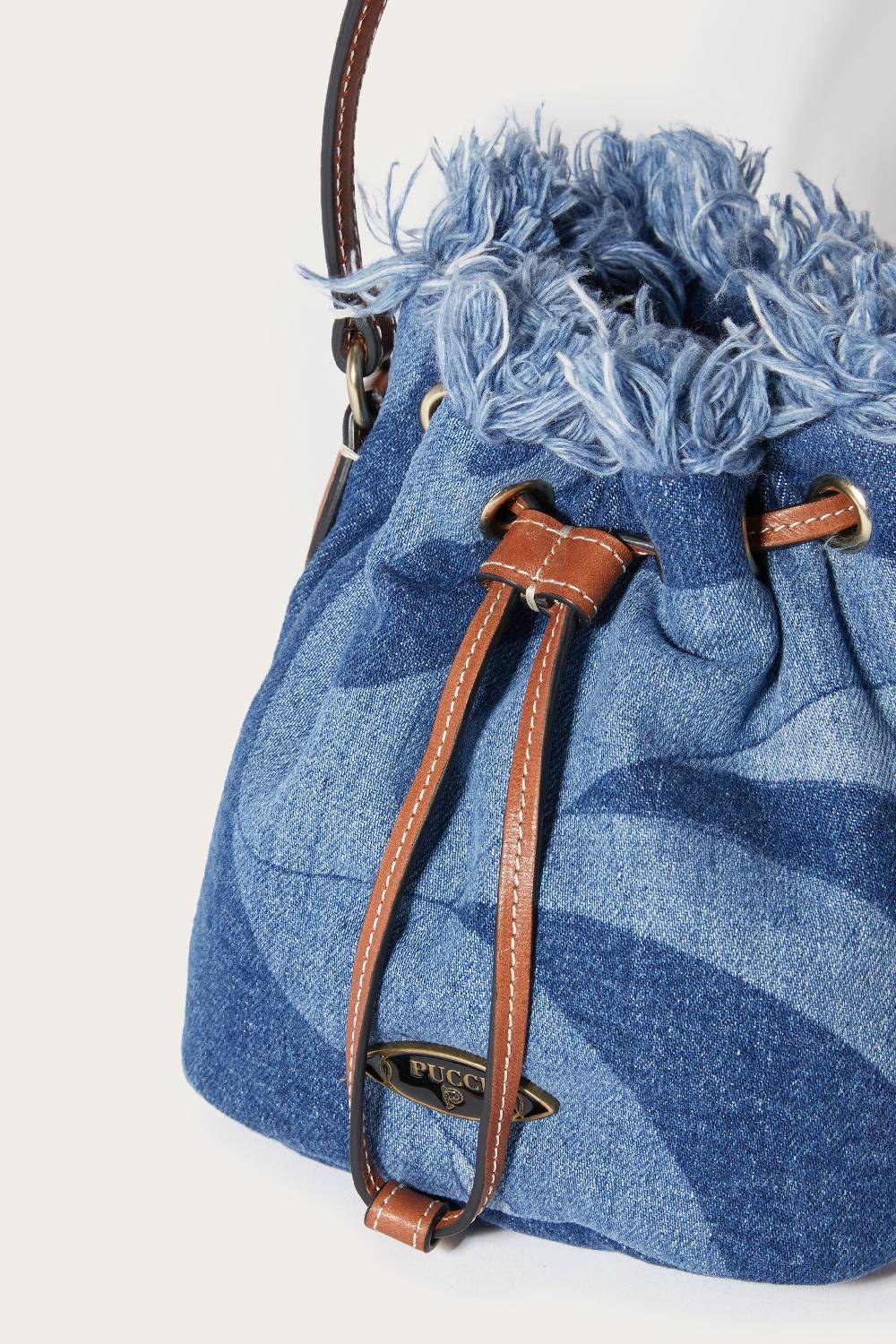 Pucci Borsa a secchiello Yummy in denim Offerta San Valentino