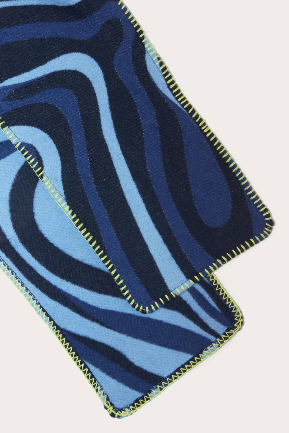 Pucci Marmo-Print Hooded Scarf Smaltimento dello stoccaggio