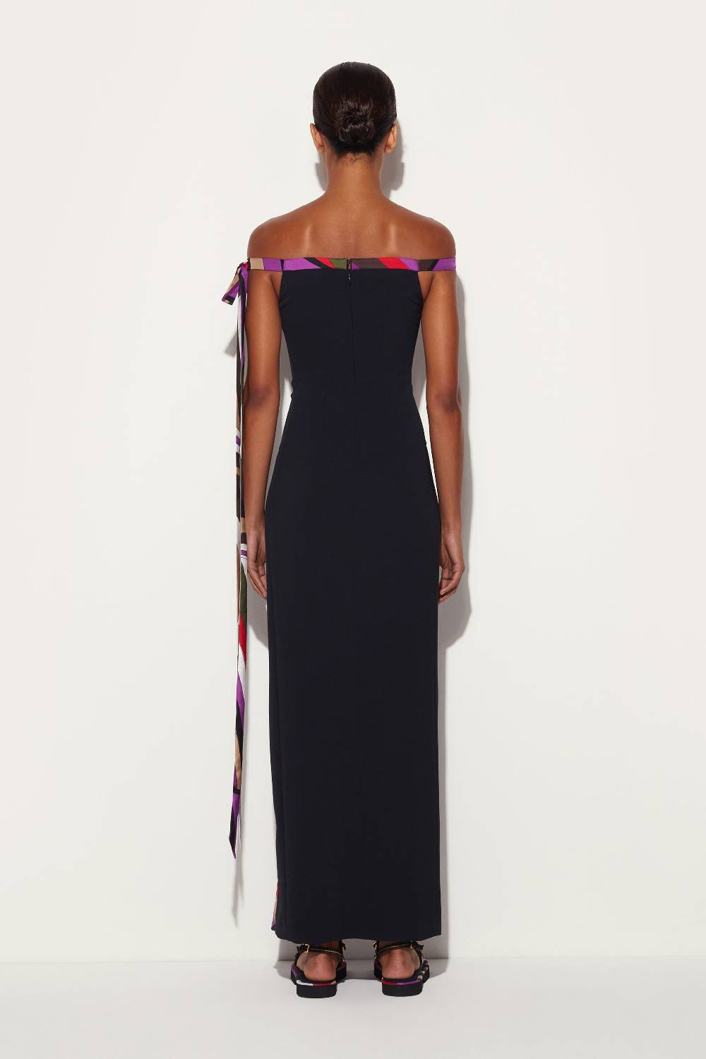 Pucci Abito lungo con finiture Iride Fino Al -60%