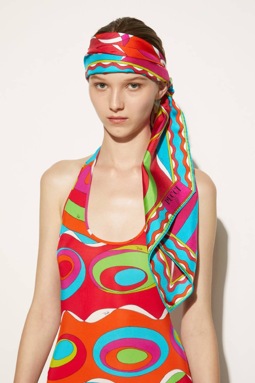 Pucci Foulard in seta con stampa Bersaglio Lightning offer