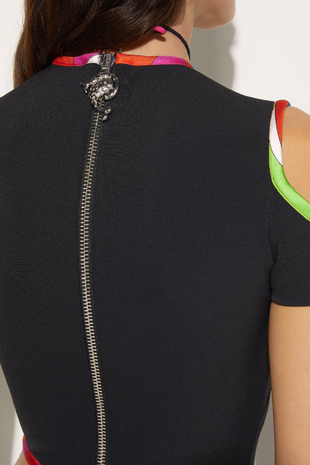Pucci Mini abito con cut-out e finiture Iride Sconti VIP