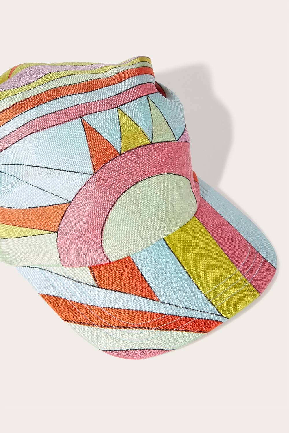 Pucci Cappello in seta con stampe Cigni e Iride Prezzo Ridotto