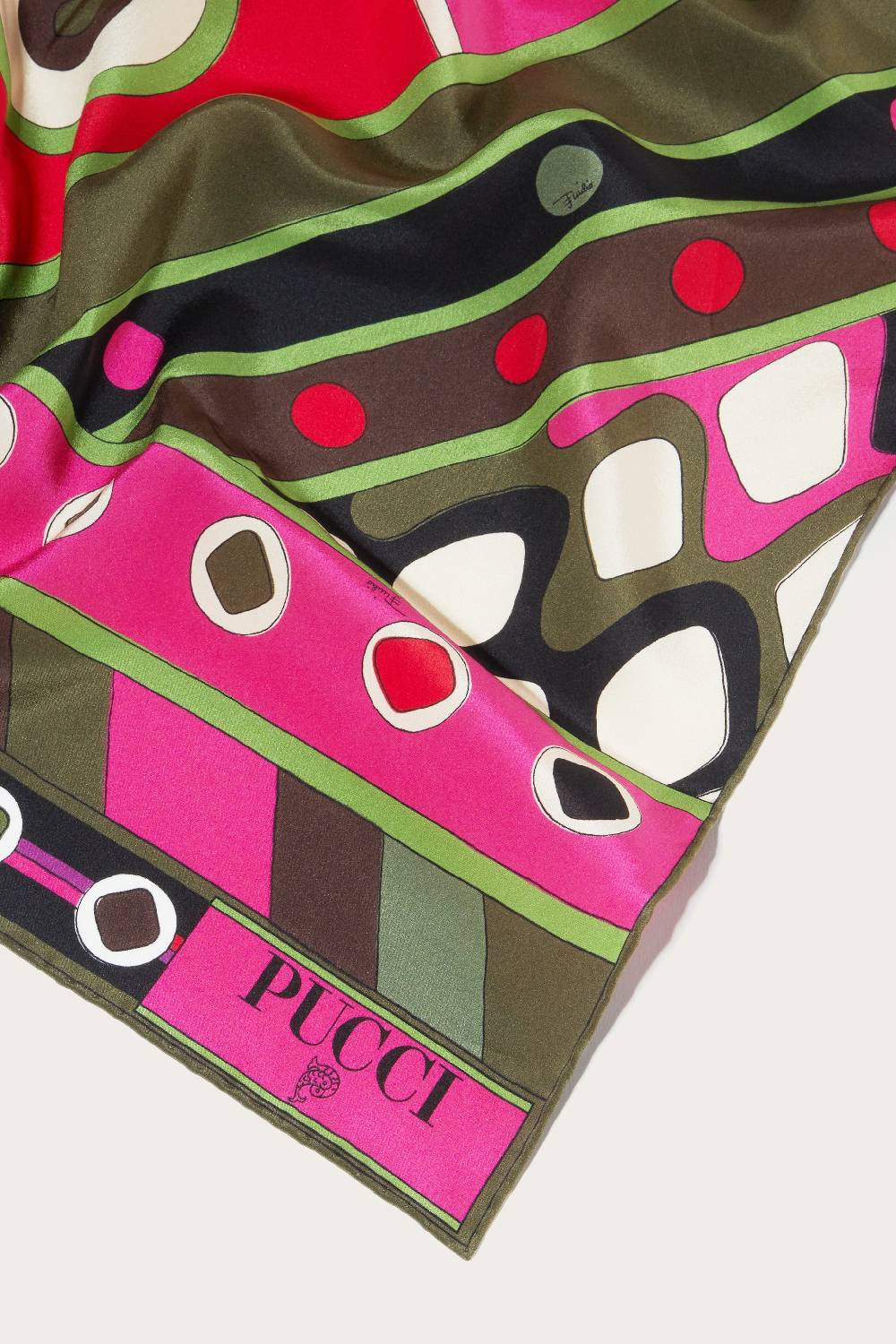 Pucci Foulard in seta con stampa Vivara Sottocosto
