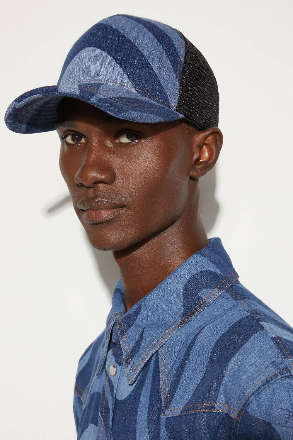 Pucci Cappello trucker in denim con stampa Marmo Nuova