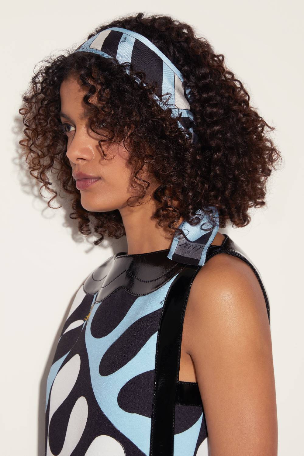 Pucci Foulard in seta con stampe Marmo e Iride Black Friday