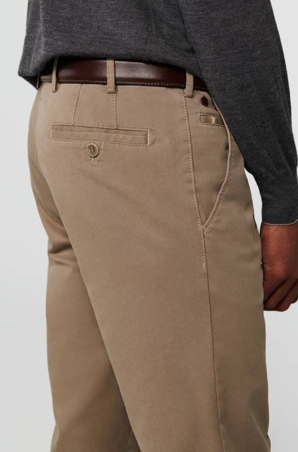 Meyer Pantalone beige meyer in cotone stretch drop quattro comfort fit Sottocosto