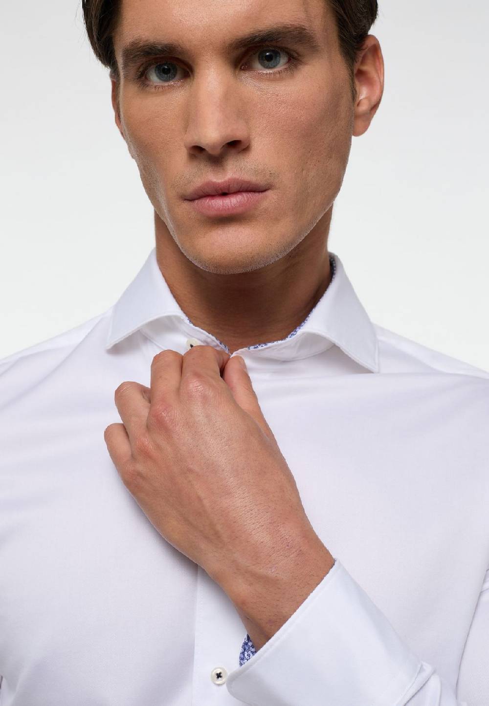 Eterna Camicia bianca eterna slim fit cotone twill interno in contrasto Offerta migliore