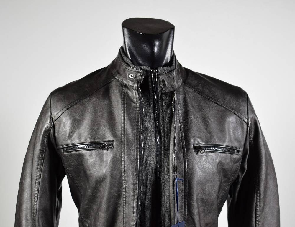 Adimari Giubbino corto a fondo dritto in eco pelle slim fit ACQUISTA ORA
