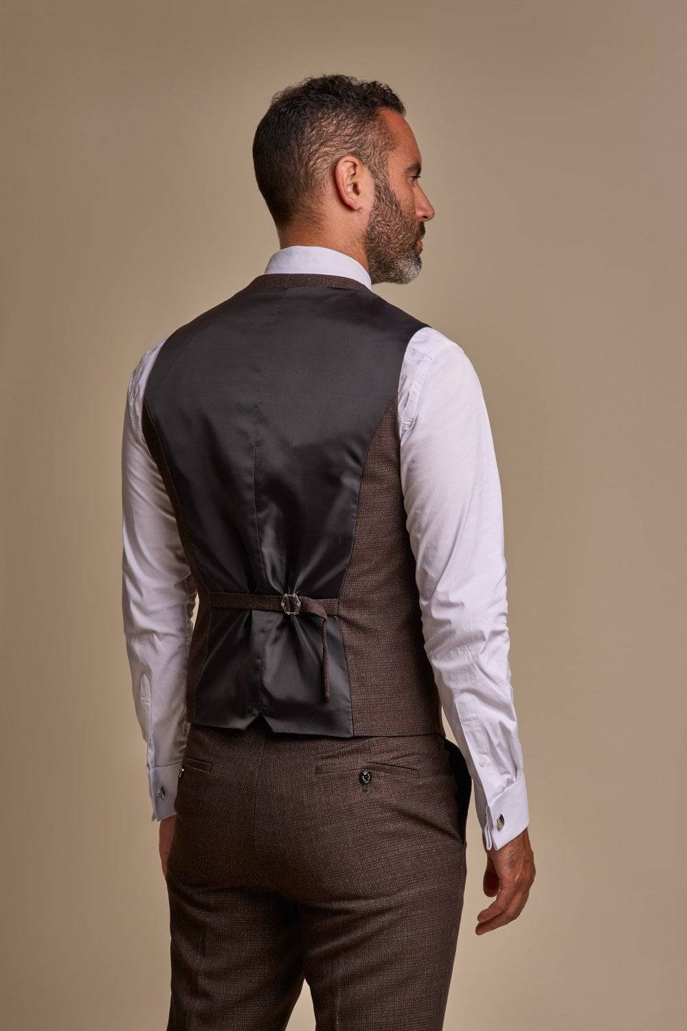 House of Cavani Abito cavani marrone a quadri in tweed con panciotto Spedizione Gratuita