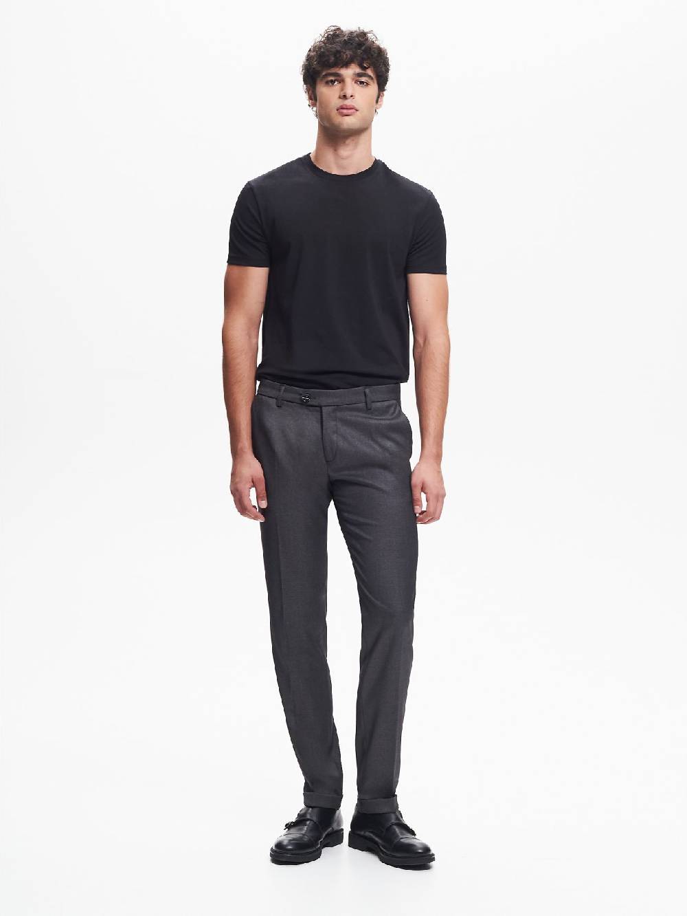 Rinascimento T-shirt Girocollo Uomo Nero QB24 Soddisfazione Garantita