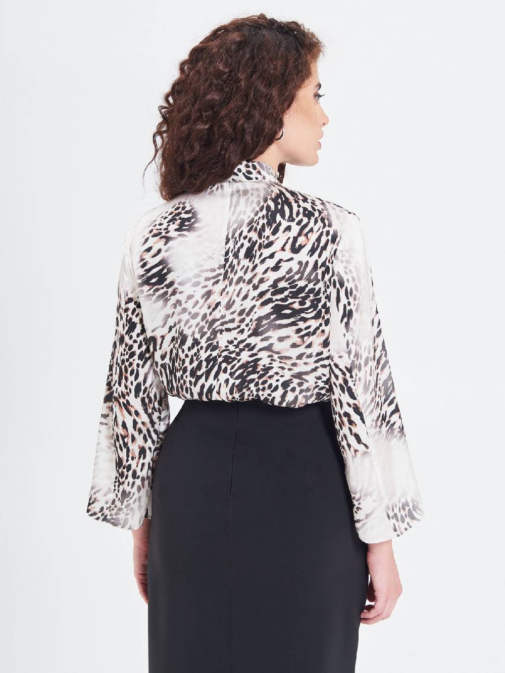 Rinascimento Blusa Curvy Animalier con Fiocco Online