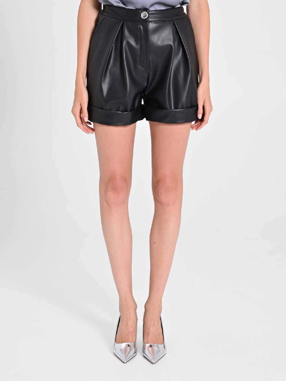 Rinascimento Shorts in simil pelle Saldi