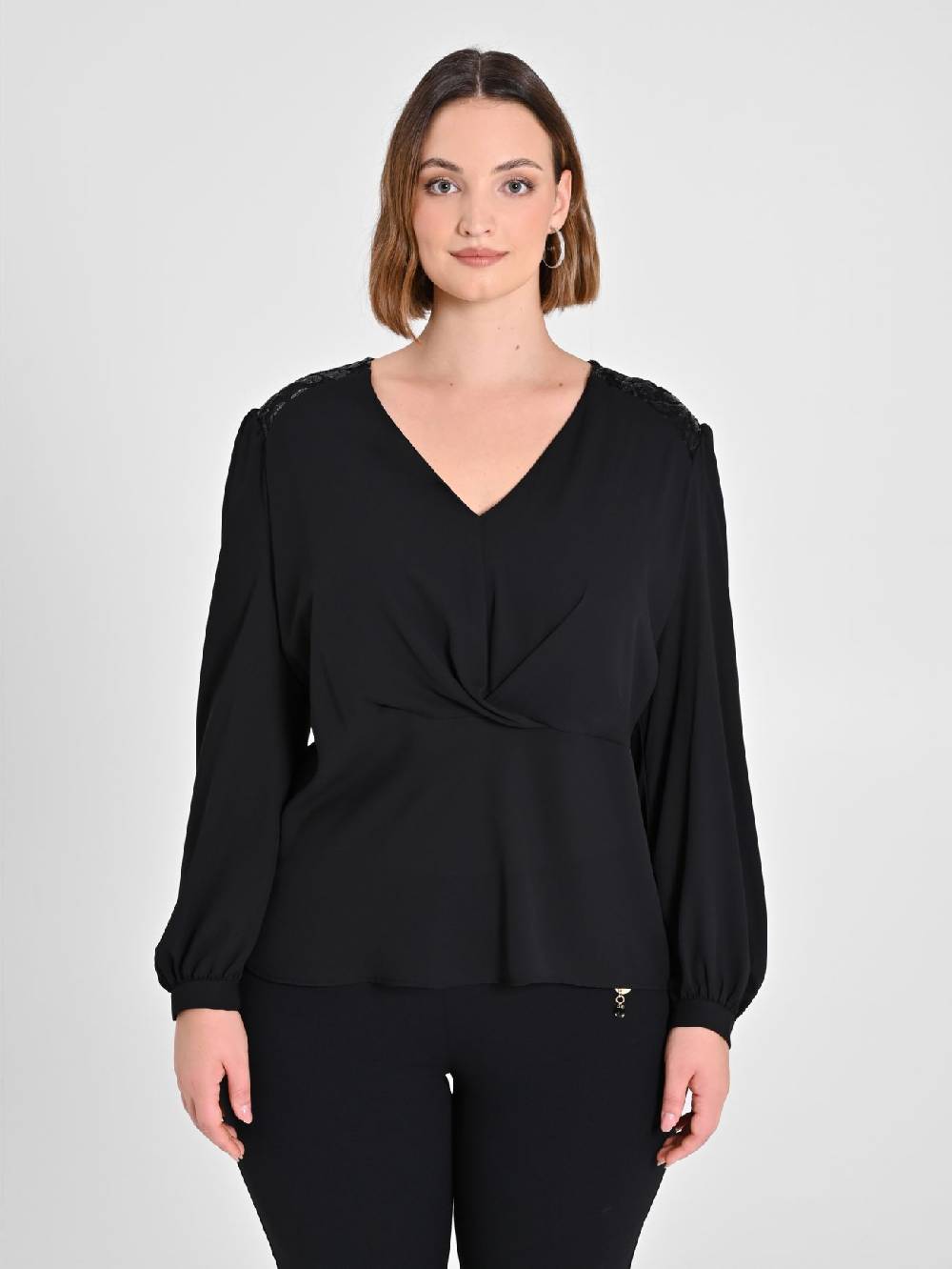Rinascimento Blusa curvy con dettaglio paillettes Saldi Di Fabbrica