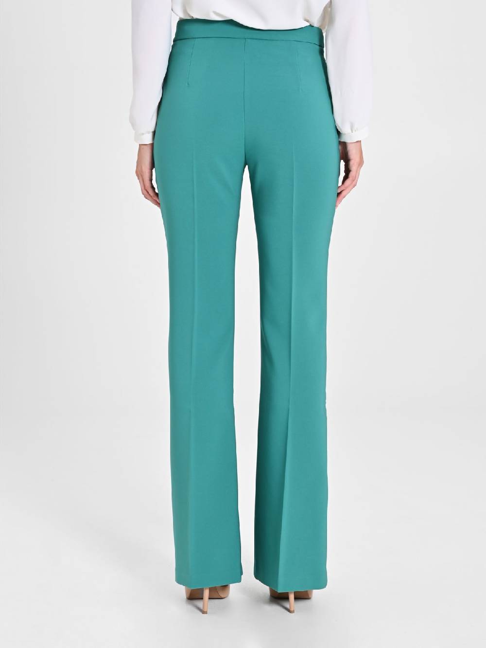 Rinascimento Pantaloni Flared in Tessuto Tecnico Verde Giada Donna Grande vendita