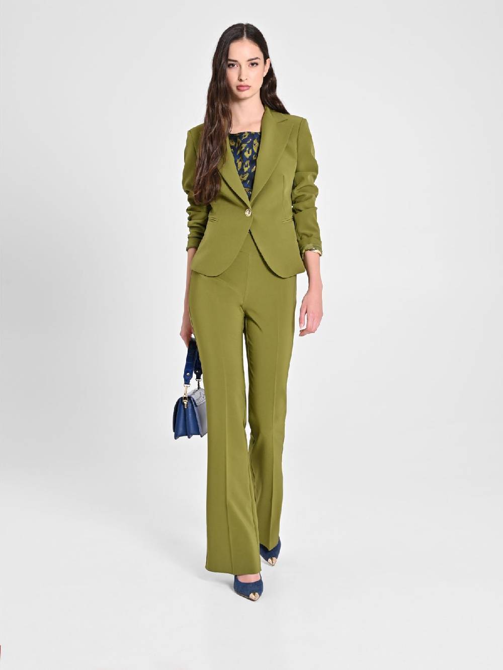 Rinascimento Pantaloni Flared in Tessuto Tecnico Verde Muschio Offerte esclusive