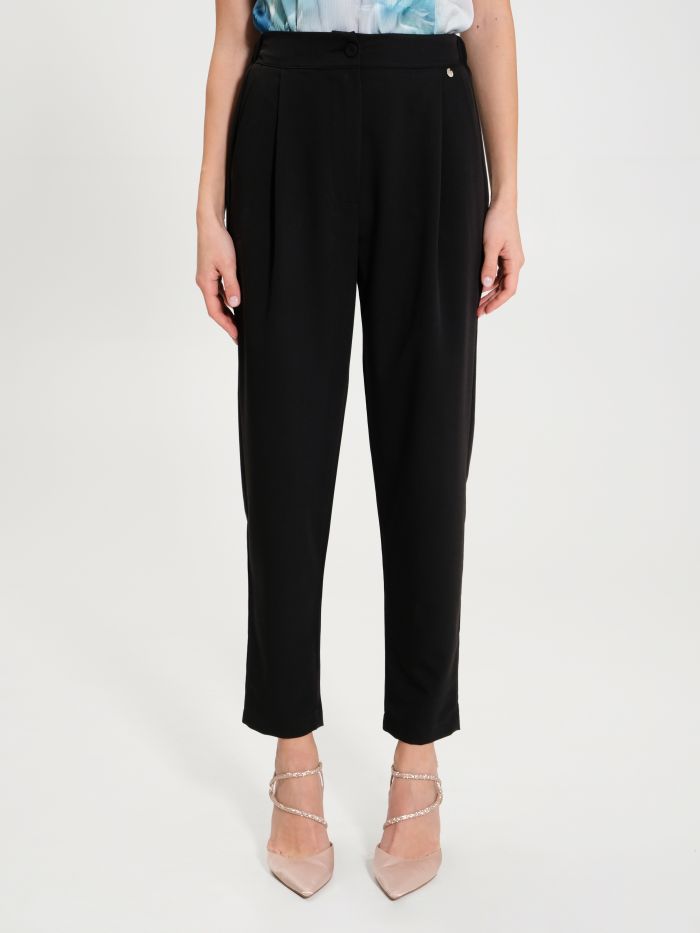 Rinascimento Pantaloni Carota con Punto Smock Negozi Online