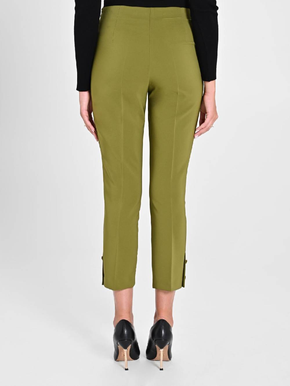 Rinascimento Pantaloni Slim in Tessuto Tecnico Verde Muschio Comprane uno, ottenene uno gratis