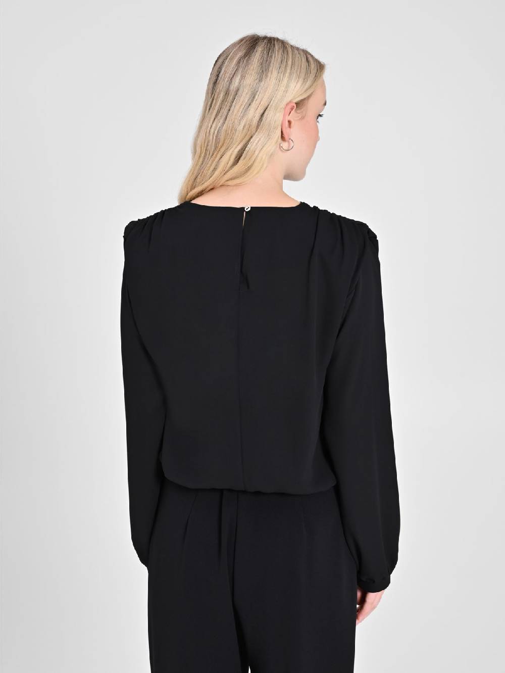 Rinascimento Blusa in Georgette Nera Nuovi prodotti