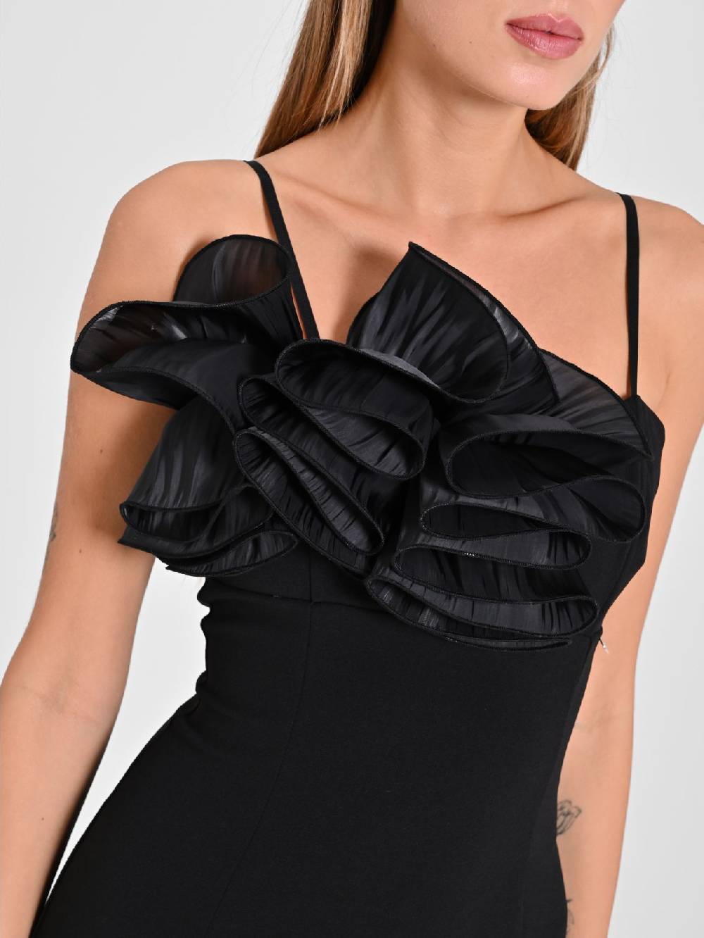 Rinascimento Tubino Nero con Fiori in Organza Offerta settimanale