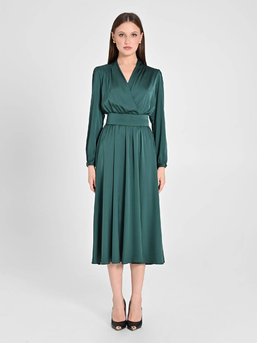 Rinascimento Abito Lungo in Raso Verde Sconto