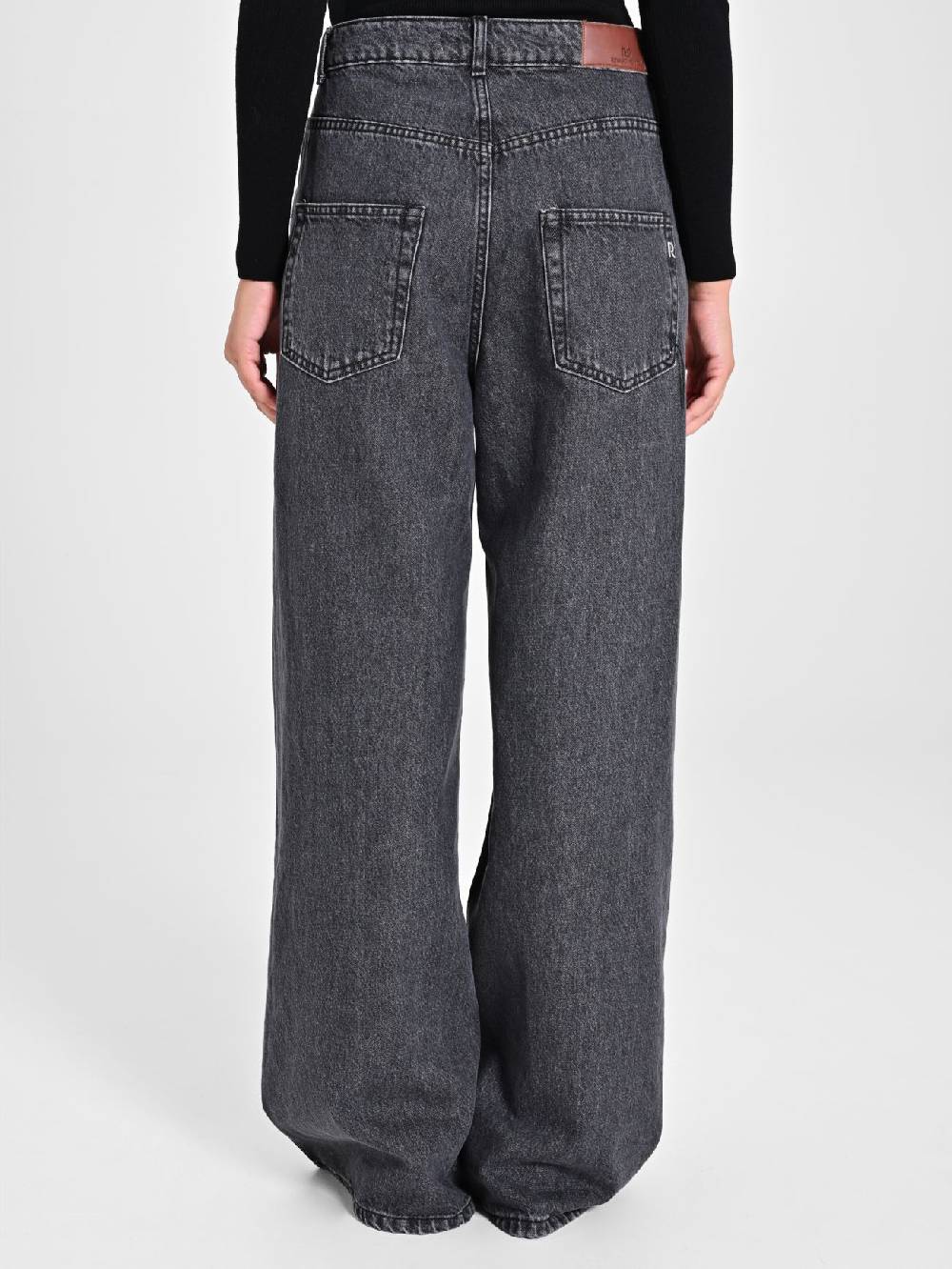 Rinascimento Jeans Palazzo Grigi Pezzi Unici