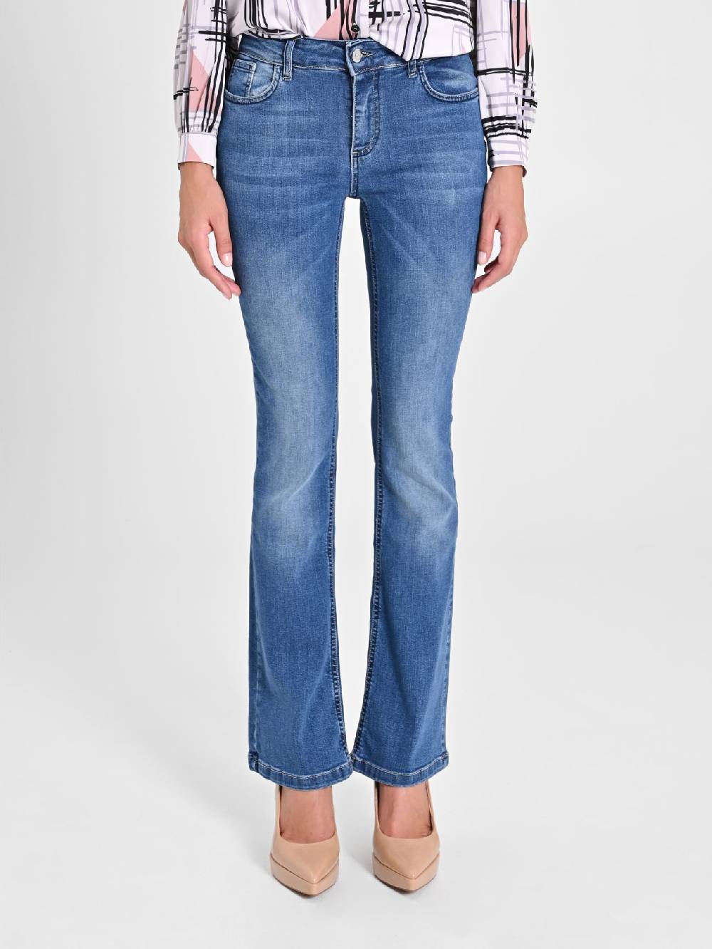 Rinascimento Jeans Flared In Vendita