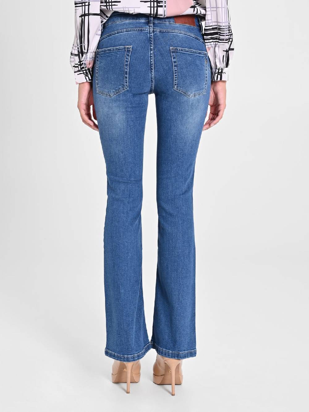Rinascimento Jeans Flared In Vendita