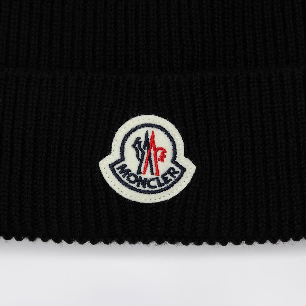 Moncler Cuffia nera in lana con patch logo Saldi Di Fabbrica