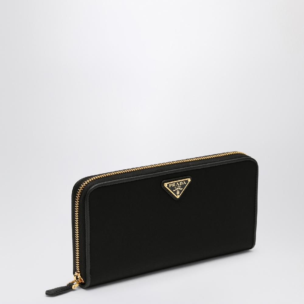 Prada Portafoglio zip around nero in Re-Nylon