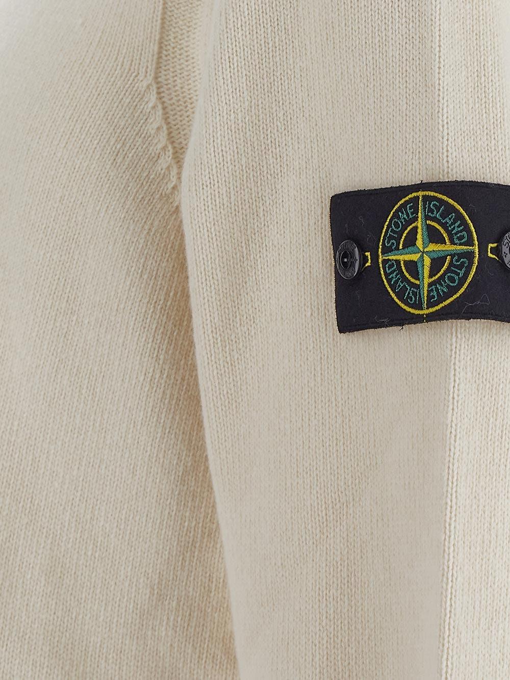 Oluxury Stone Island Logo Knit Offerta natalizia
