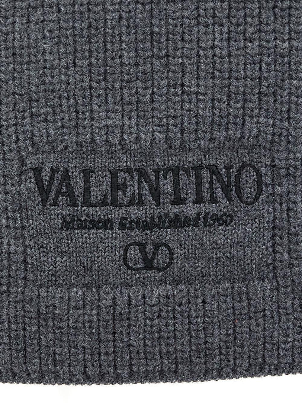 Oluxury Valentino Garavani Logo Scarf In Vendita