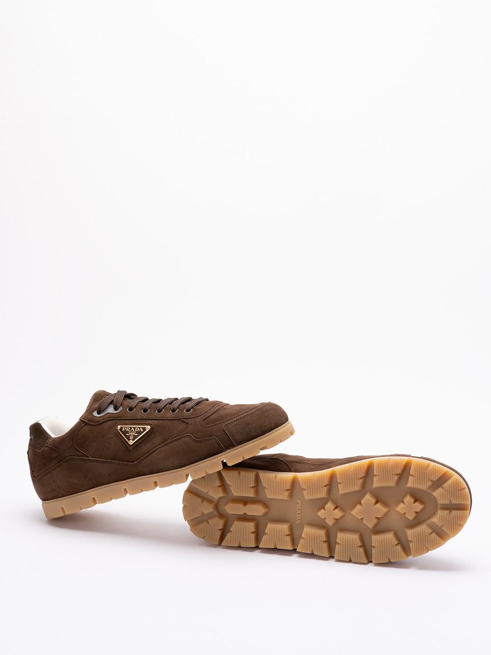 Prada Suede Sneakers Negozio