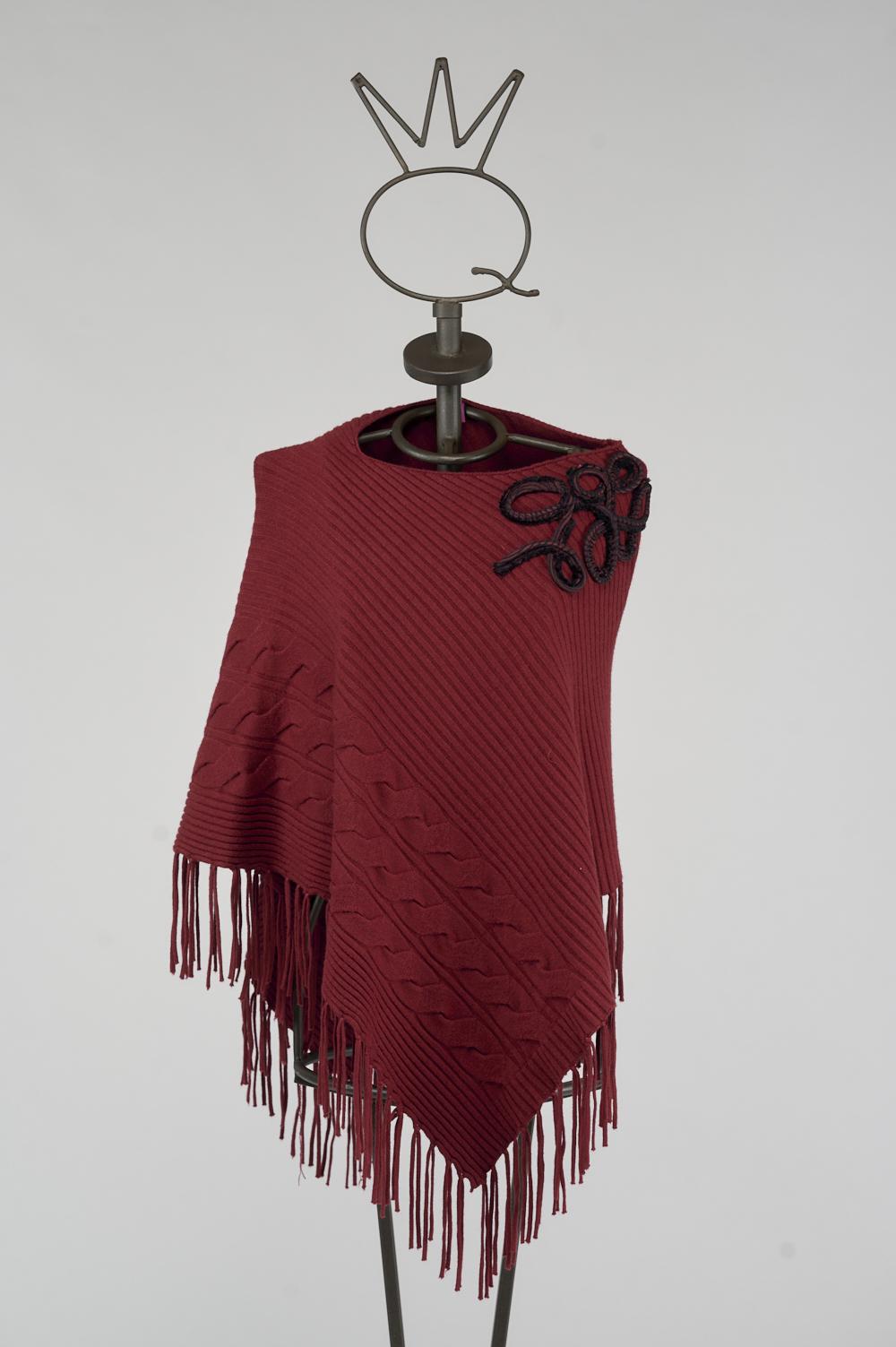Save The Queen Poncho Saldi