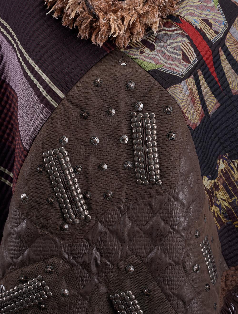 Save The Queen Poncho in seta e finta pelle con ricami e paillettes Hotsell