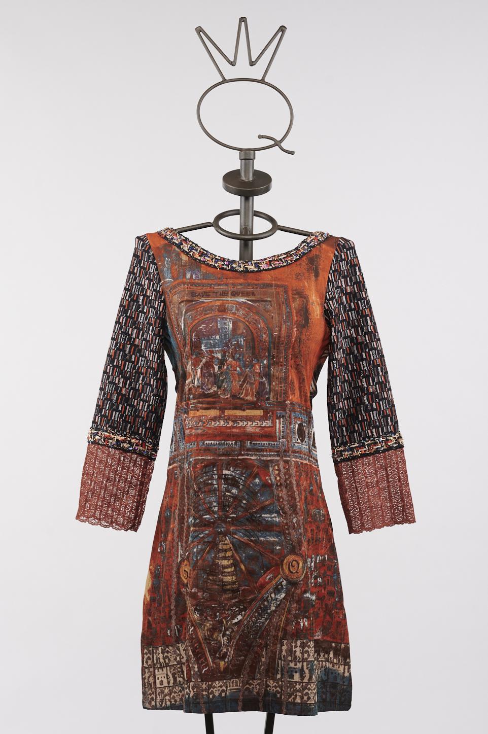 Save The Queen Vestito corto stampato Offerte