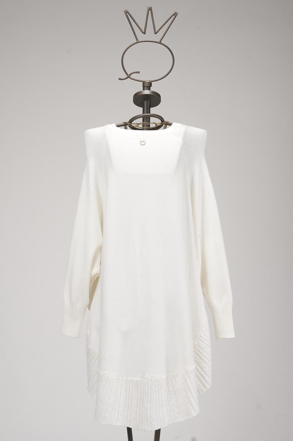 Save The Queen Maxi maglia con collana Sottocosto