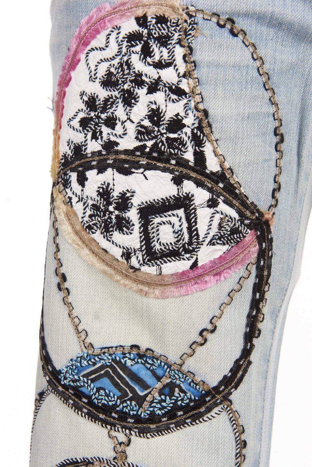 Save The Queen jeans ricamati 2025