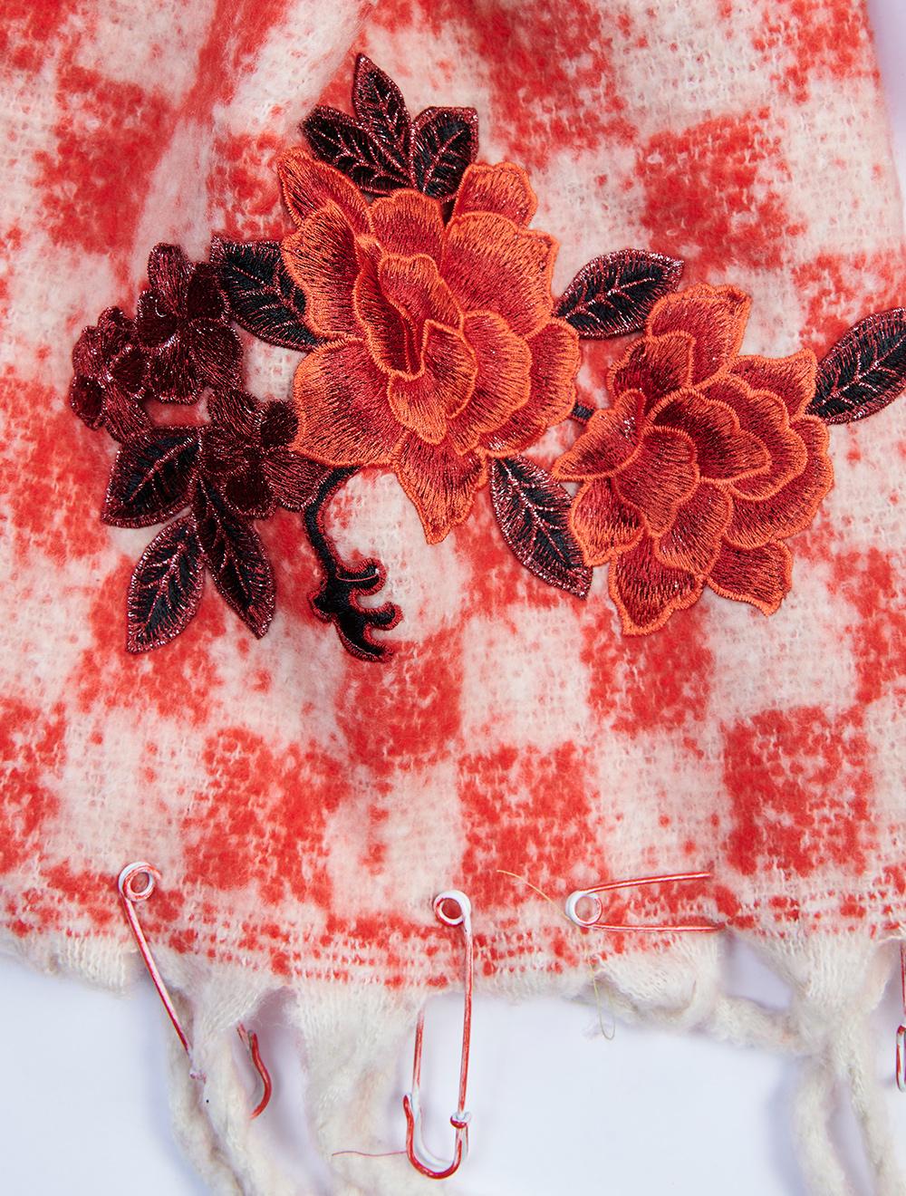 Save The Queen sciarpa in tessuto di maglia effetto mohair Italia
