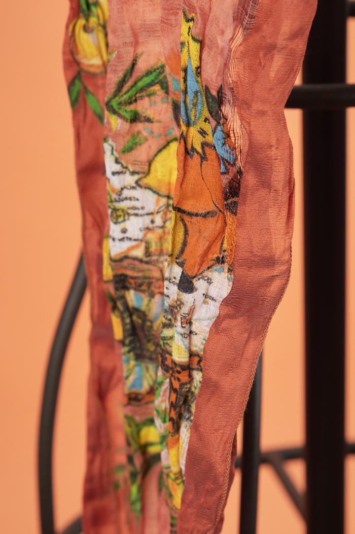 Save The Queen Foulard in lino e seta Affare Del Giorno